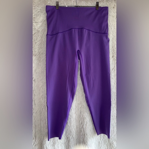 SPANX Pants - Spanx Booty Boost Leggings